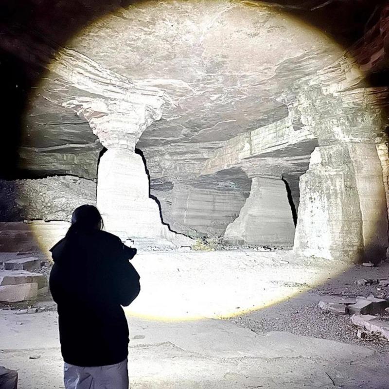 30W High Power Strong Light Flashlight Charging Long Range Flashlight New Telescopic Variable Focus High Luminous Aluminum Alloy Flashlight