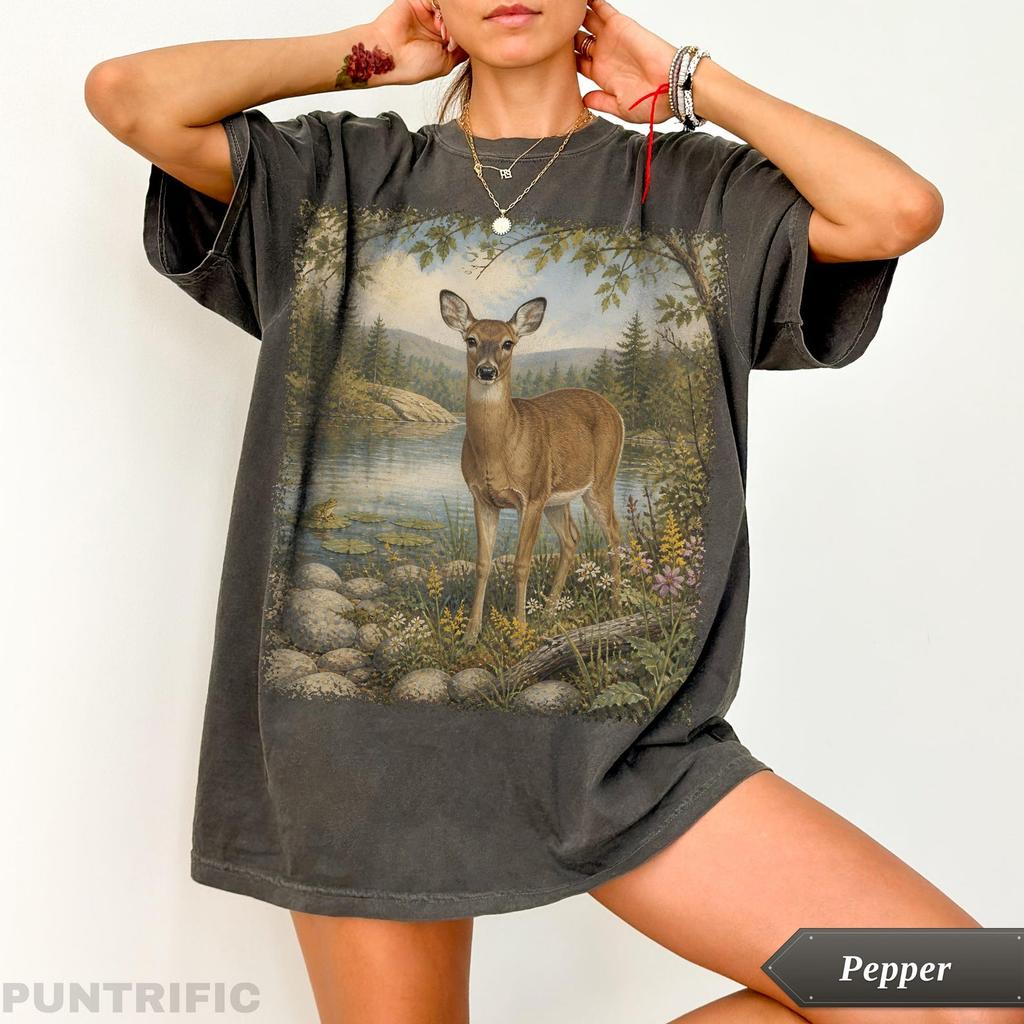 Vintage Whitetail Deer Graphic Tee, Retro Wildlife Shirt, Cabincore Outdoorsy T-Shirt, Rustic Nature Lover Gift, 90s Lake Cabin Hiking Tee