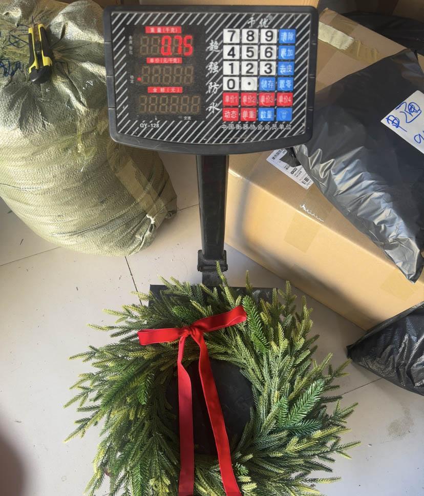 50cm Weihnachtskranz Künstlich Mit Schleife Dekoration Kranz Türhänger Wandhänger