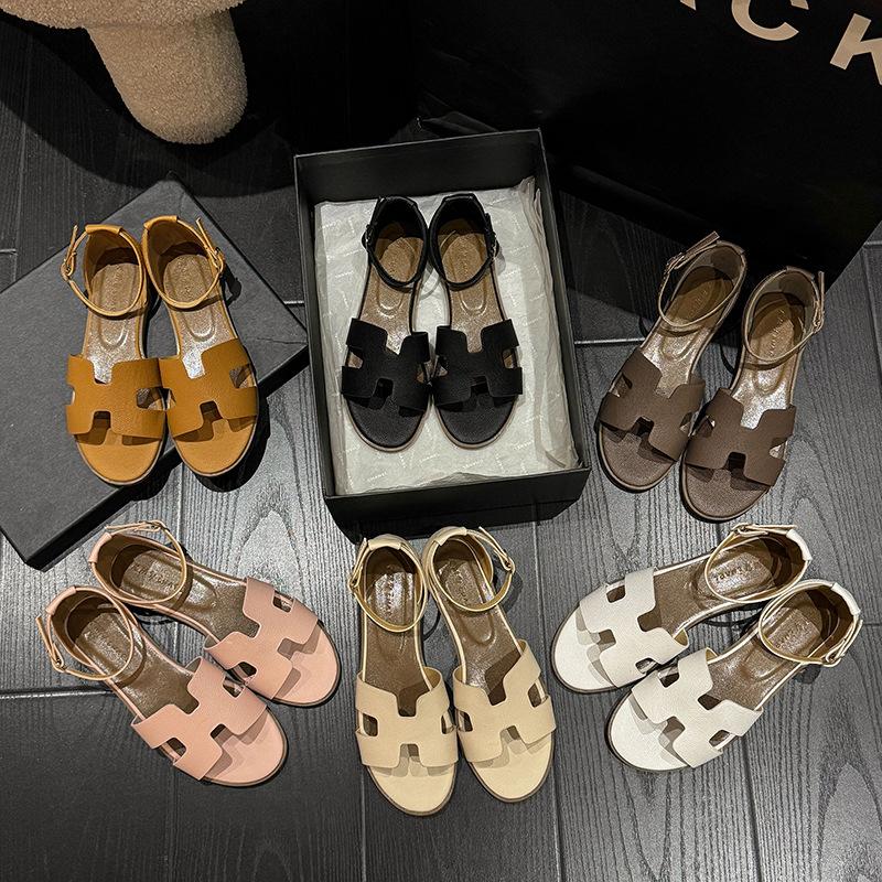 Sandale de vară pentru femei 2025 Noi Sandale subțiri pentru femei, de exterior, cu talpă plată, de student, de plajă, romane, versatile, cu stil de zână