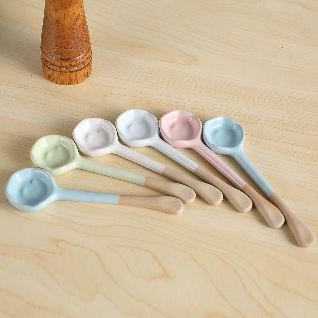 Macaronfärgad Handgjord Retro Keramiksked för Kaffe och Dessert