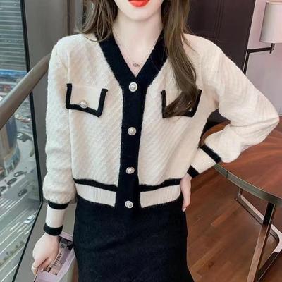 Women Autumn and Winter Color-blocking Knitted Top Cardigan Long-sleeved V-neck Short Coat Fashion All-match Top