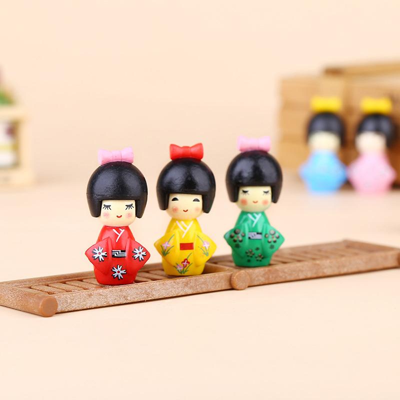 6Pcs Mixed Colorful Japanese Kimono Girl Keychain Plastic Cartoon Doll Hand Toy Accessories