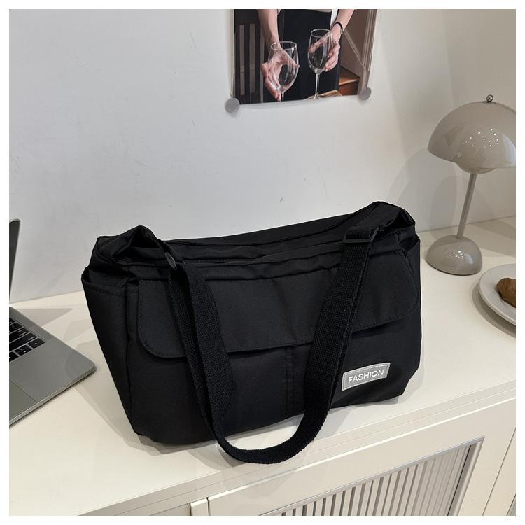 

Waterproof Nyl Simple Crossbody Bag Unisex Casual Shoulder Bag Fashi Travel Comfortable and Versatile Texture Storage Bag чёрный