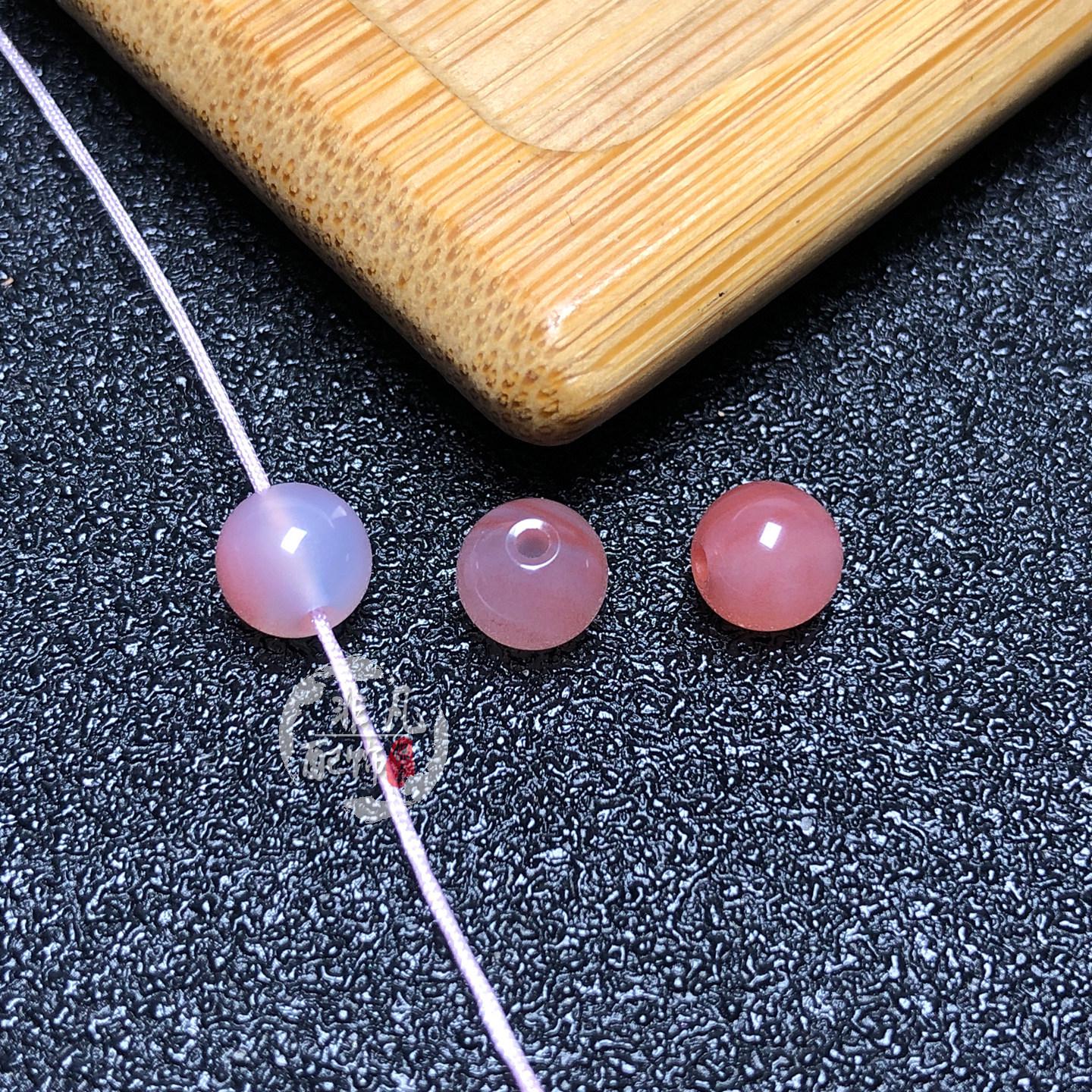 Gradient Crimson Chalcedony  Agate Bead Bracelet