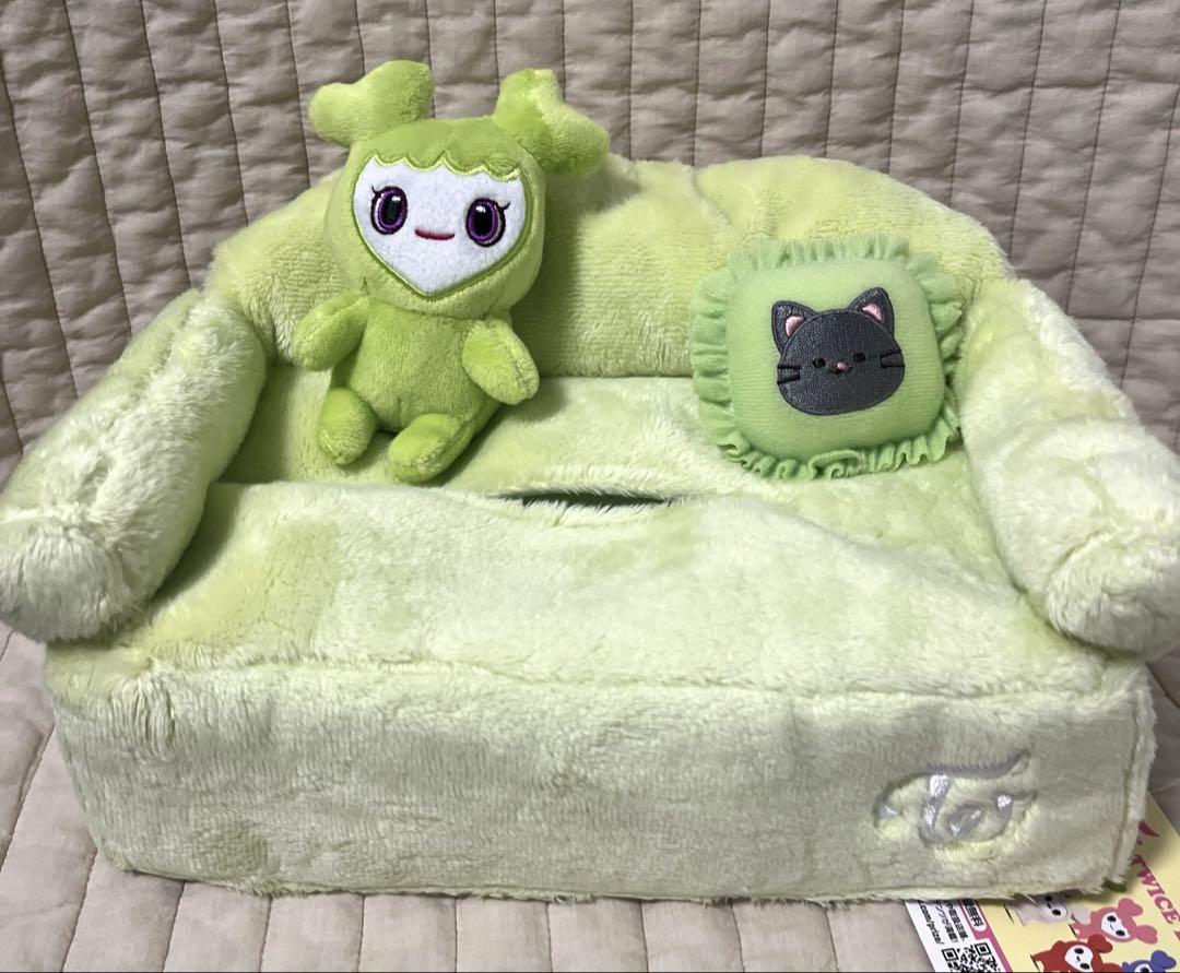 

[USED] Jeongyeon TWICE LOVELYS GiGO limited edition tissue cover