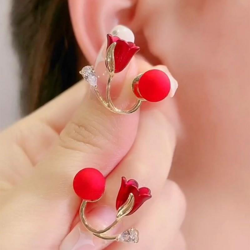 Koreanische Blumen-Steckohrringe für Damen Exquisite Vielseitige Imitationsperlen-Fischschwanz-Ohrringe Hochzeitsparty-Schmuck