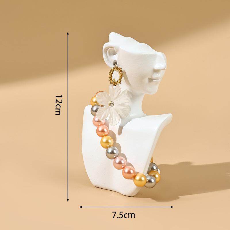 

Точечный белый смоляной портрет манекен стенд окно прямая трансляция ожерелье серьги дисплей реквизит браслет полка для демонстрации браслетов белый