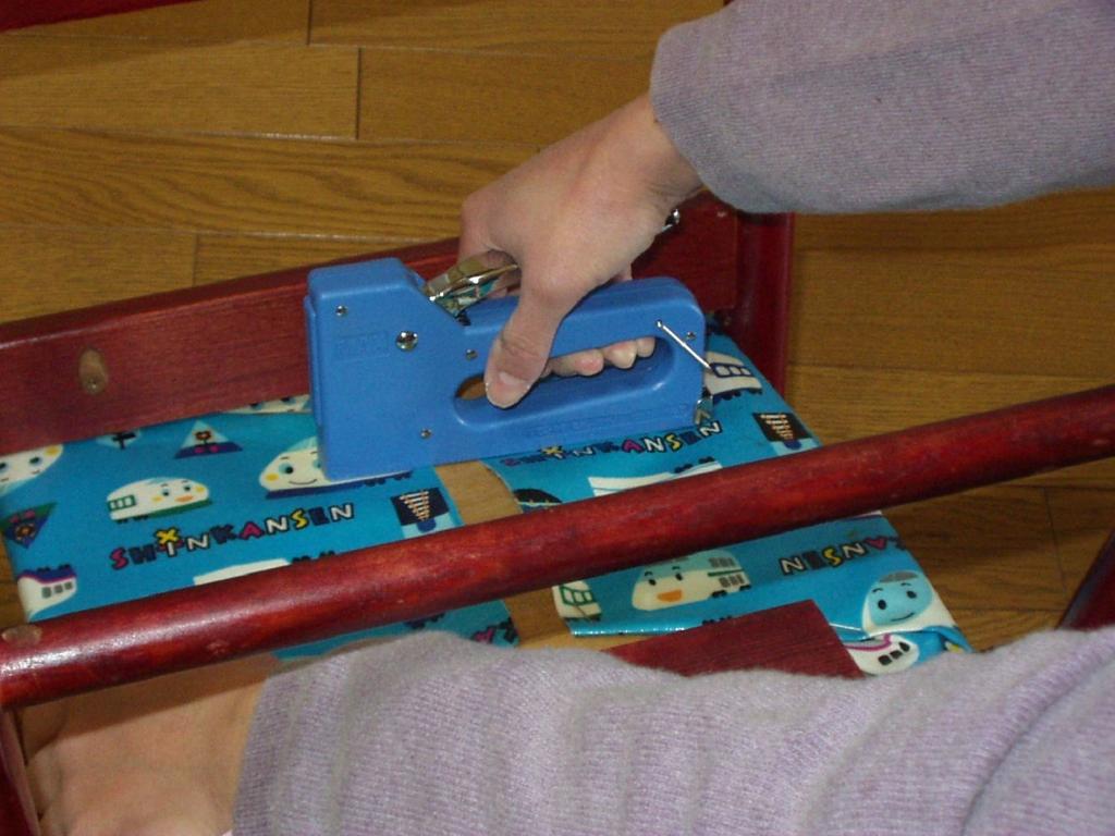 MAX Stapler a Stapler That Can Be Used On Wood TG-H Gun,