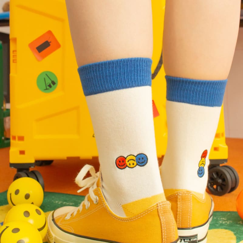 SNOOZY Tricolor Smile Embroidered Socks (White Yellow)