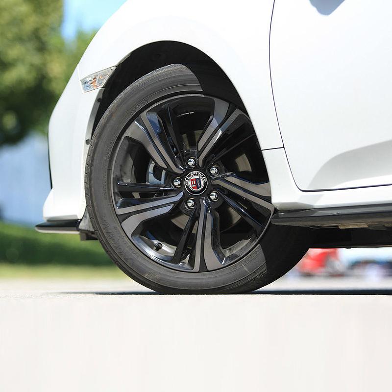 Car Wheel Center Hub Sticker Emblem Accessories For BMW X1 X2 X3 X5 X4 X6 X7 G30 G20 G32 G11 G12 F40 F30 F20 F10 F34 F07 F44 F45 RL2