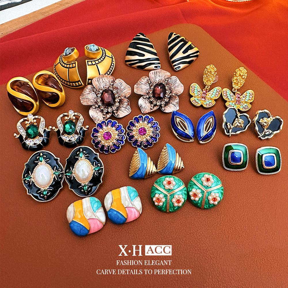 Vintage Bow Earrings: Timeless, High-End Retro Fashion Accessory