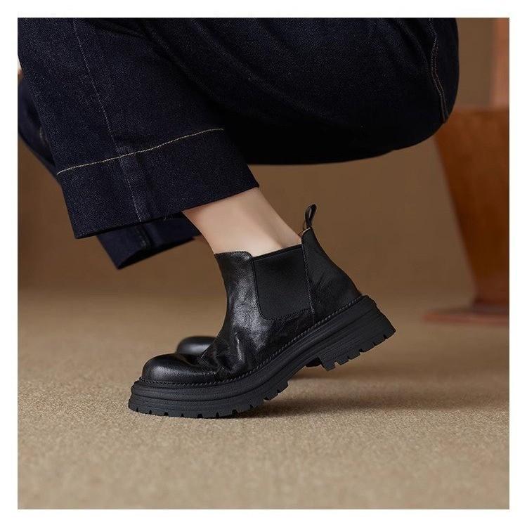 Women's Boots 2026 Autumn/Winter New Collection Retro Versatile Short Boots Women's Fashion Chelsea Boots