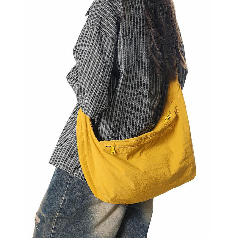Couple Messenger Bag Shoulder Bag Large Capacity Diagonal Straddle Bag Black Dumpling Bag Tide Cloth Bag