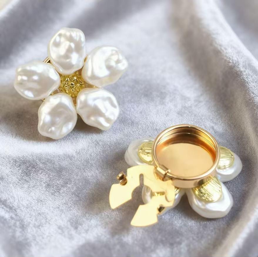 2Pcs Irregular Baroque Pearls Flower Button for Women Men Metal Geometry Safe Hijab No Hole Pins Shirt Scarf Buckle Accessories