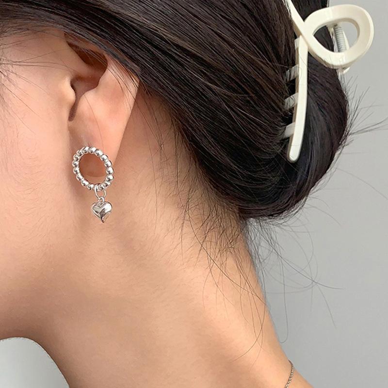 Design Glossy Love Small Bead Earrings Ins Cold Wind Fashion Hollow Circle Heart Shaped Hyunya Wind Earrings