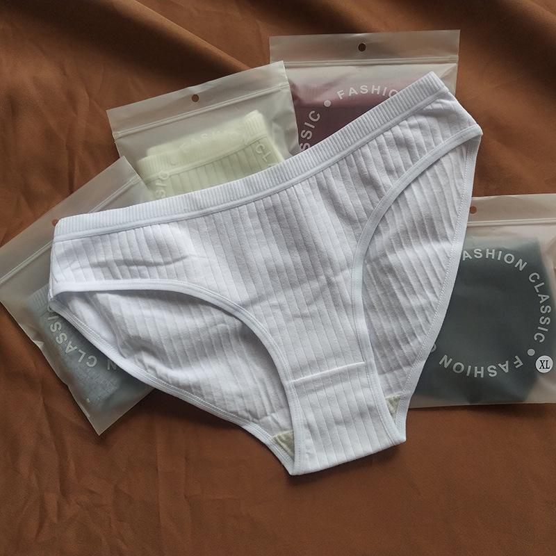 Culottes Triangle en Coton Taille Moyenne pour Femmes - Couleur Unie, Grande Taille, Style Européen et Américain