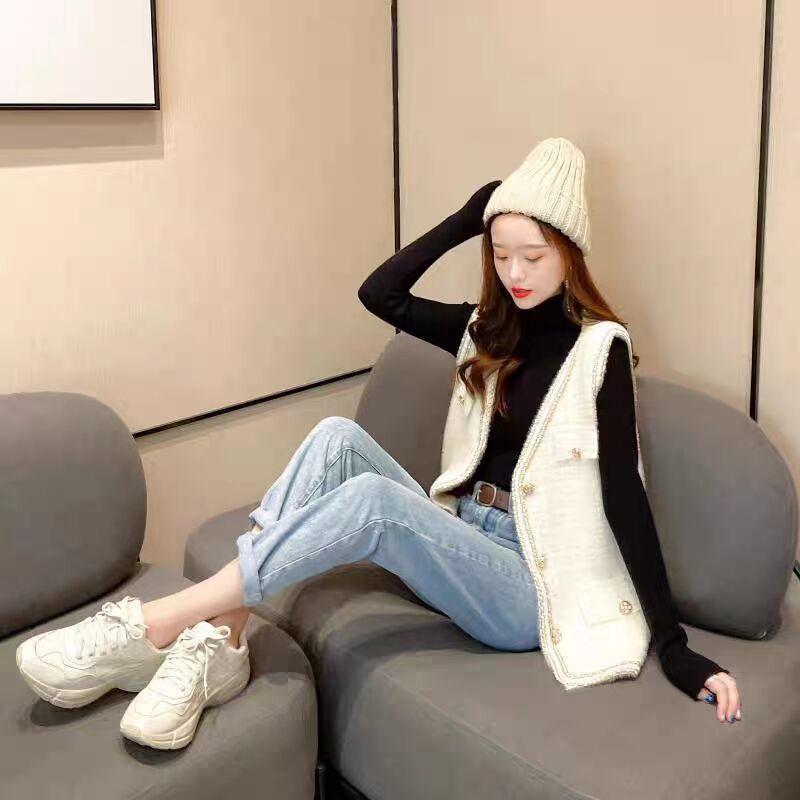 Women's Knitted Vest Jacket Short Loose Knitted Sleeveless Cardigan Spring Autumn V-neck Imitation Mink Knitted Vest