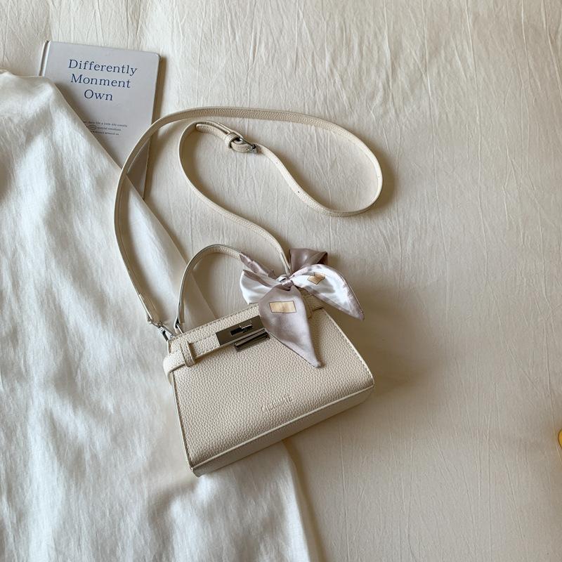 Новая модная сумка маленькая свежая текстура сумка через плечо высокая ценность простая городская маленькая квадратная сумка