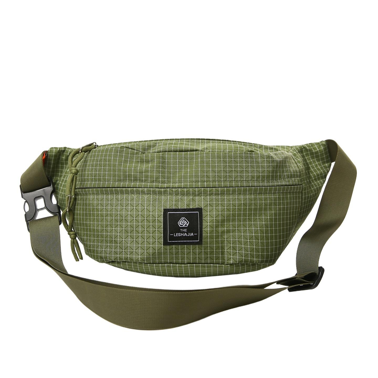 

Outdoor hiking fanny pack, lightweight chest bag, men s and women s mountaineering cycling messenger bag, casual trendy backpack, shoulder bag. зелений