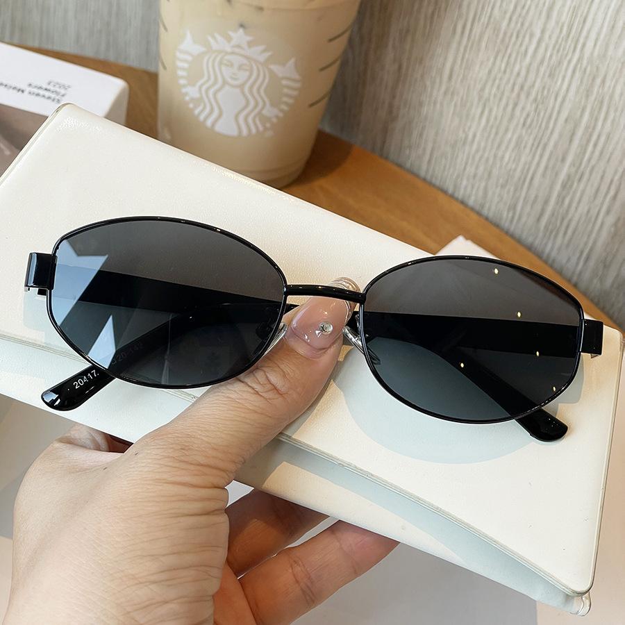 Old Money Stil Sonnenbrille Damen Foto Temperament Retro Oval Sonnenbrille Herren Hongkong Stil Metallrahmen Trend