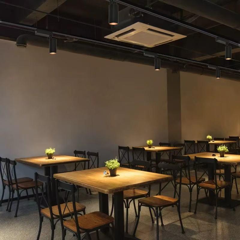 Adjustable LED Track Spotlight for Mall or Store Display