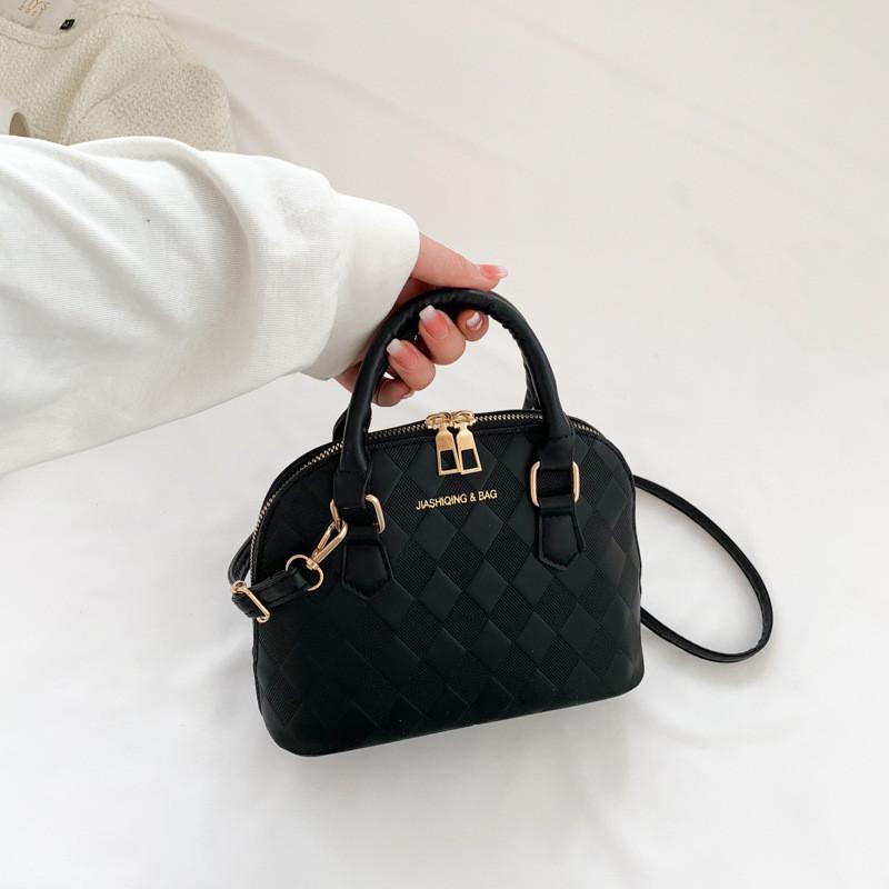 Fashionable Minimalist Shell Bag Stylish Crossbody For Casual Daily Commuting