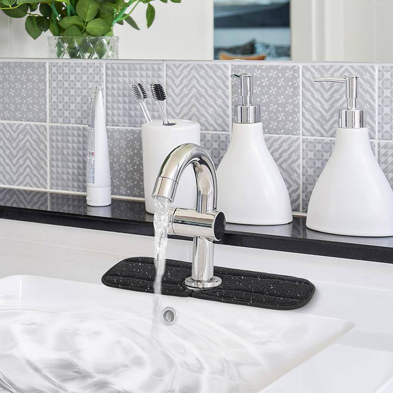 Kitchen Faucet Absorbent Mat Sink Splash Guard Microfiber Faucet Splash Catcher Countertop Protector With Button 2 Size Choose