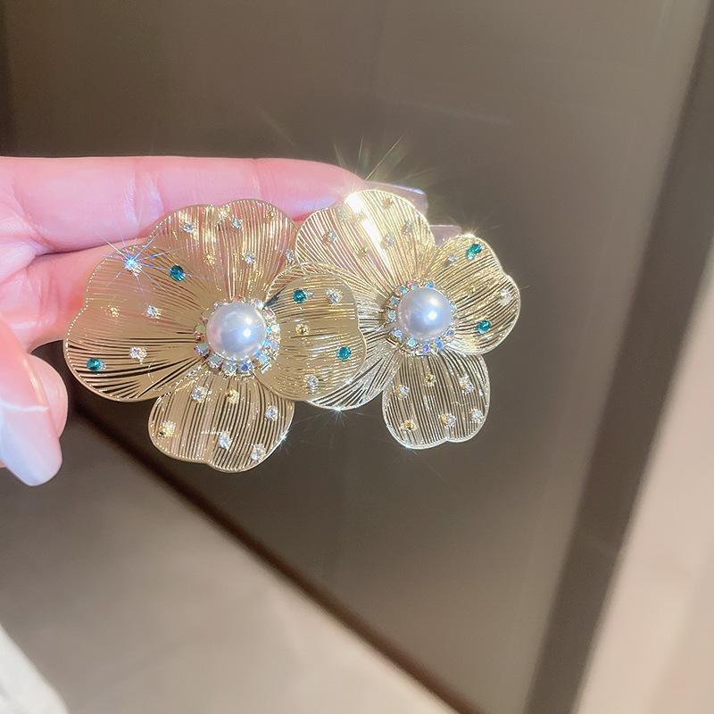 

Серьги-пусеты из циркона и жемчуга в виде лепестков, высококлассные серьги-пусеты, серьги с персонализированным преувеличенным дизайном