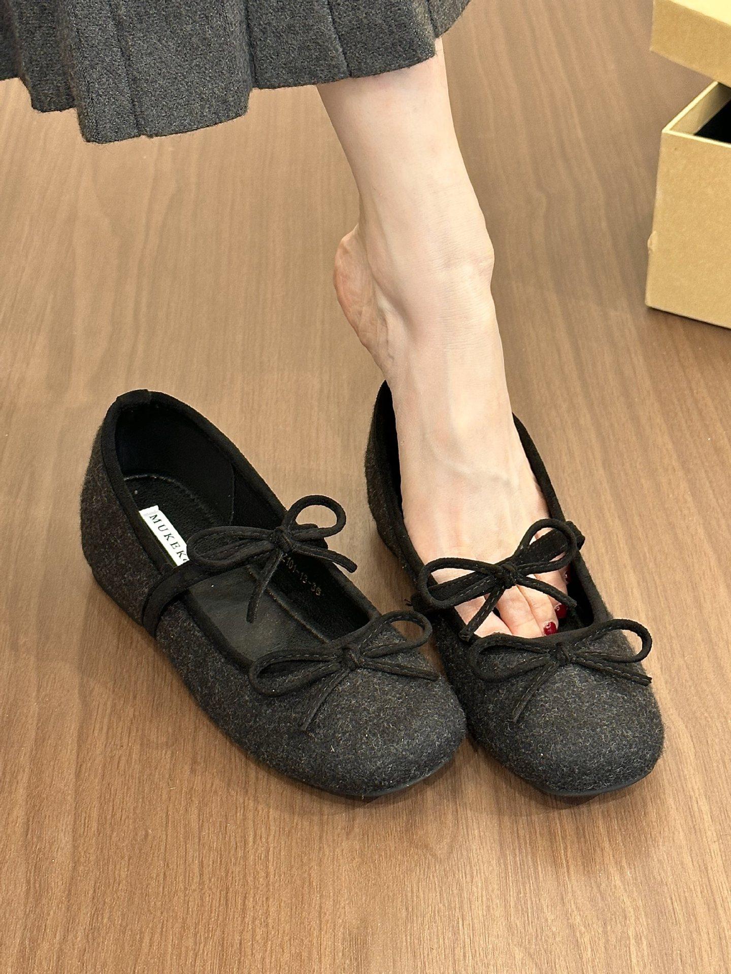 

Gray s sweet girl retro woolen round head bow Mary Jane shoes women s autumn height-increasing short boots 39