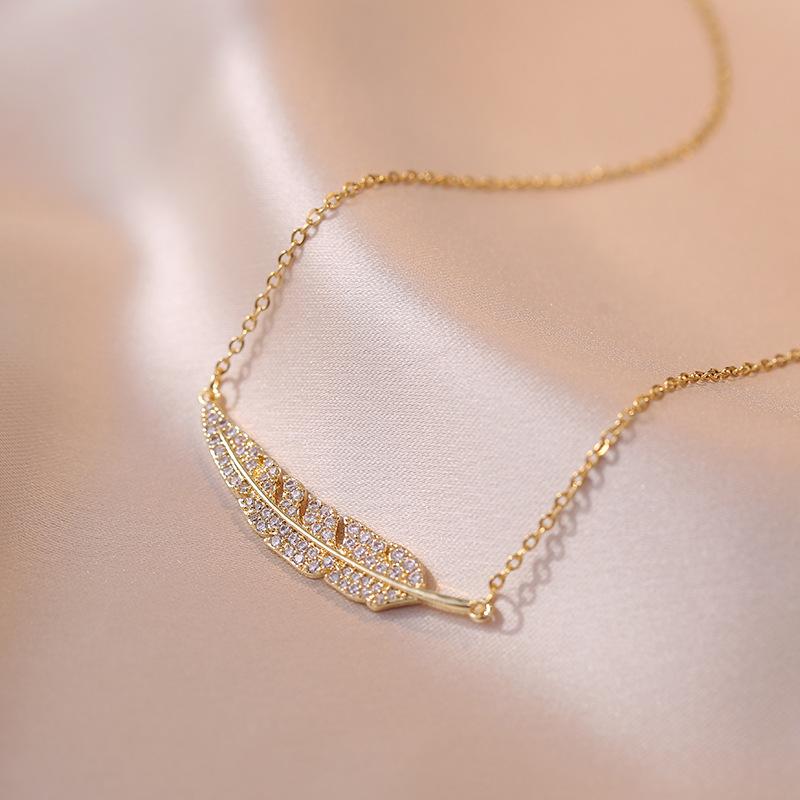 

Ожерелье с подвеской в ​​виде листьев и циркона для женщин, модная гипоаллергенная цепочка из нержавеющей стали, ювелирные изделия, аксессуары для свадебной помолвки и вечеринки