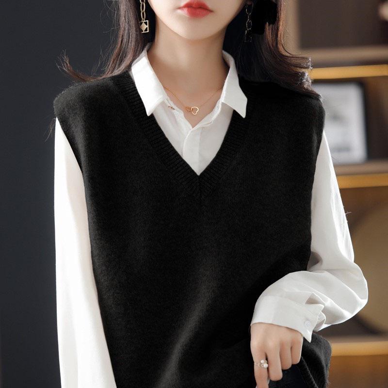 Women's V-Neck Knitted Vest Sweater - Spring/Autumn 2025 Collection, Sleeveless Outerwear