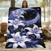 1pc of Skin-friendly Lily and Moon Pattern Digital Print Blanket, Suitable for All Seasons, Sofa Throw, 100% Polyester Fiber, Soft and Comfortable, a 