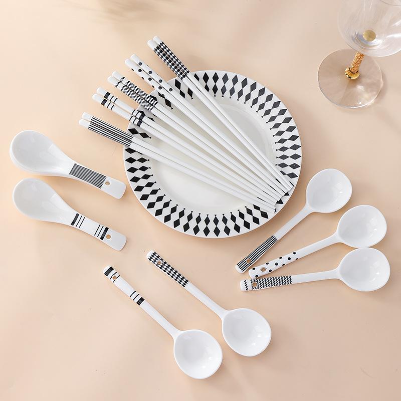 Kreatives Keramik-Stäbchen- und Löffelset im Hepburn-Stil, Einweihungsgeschenke für Zuhause, 5 Geschenkboxen, Kombiniertes Tischgeschirr aus Stäbchen und Löffeln