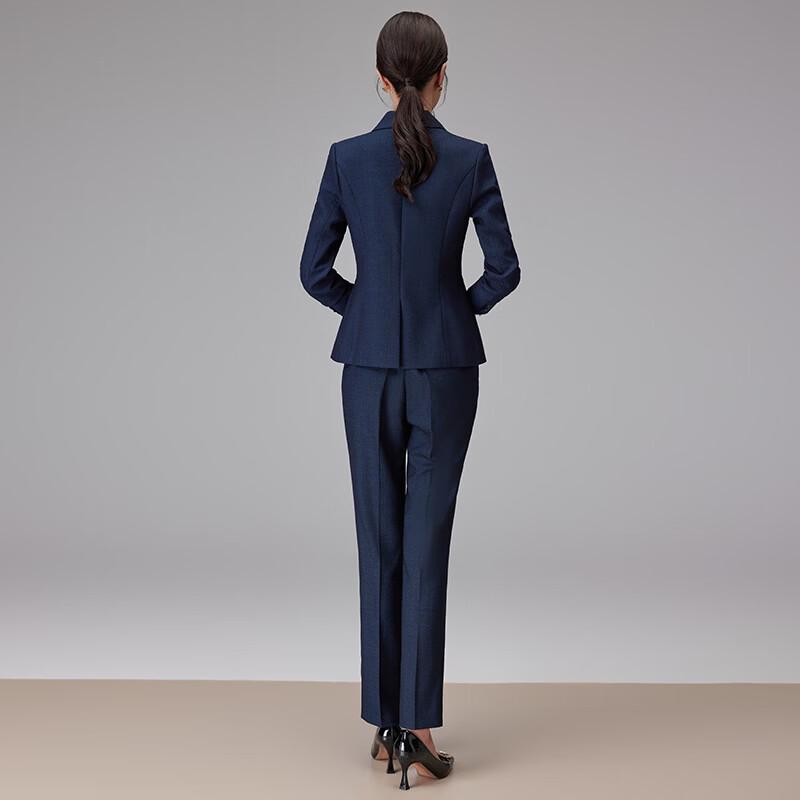 Professionelles zweiteiliges Anzugset für Damen
