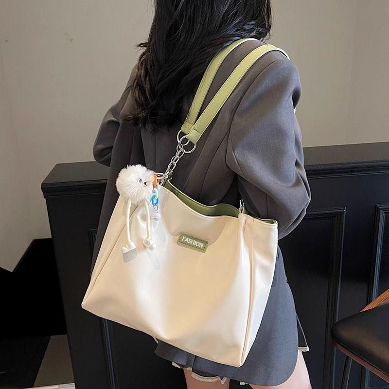 Large Capacity New Versatile Single Shoulder College Student Commuting Leisure Niche Fashion Going Out Tote Bag
