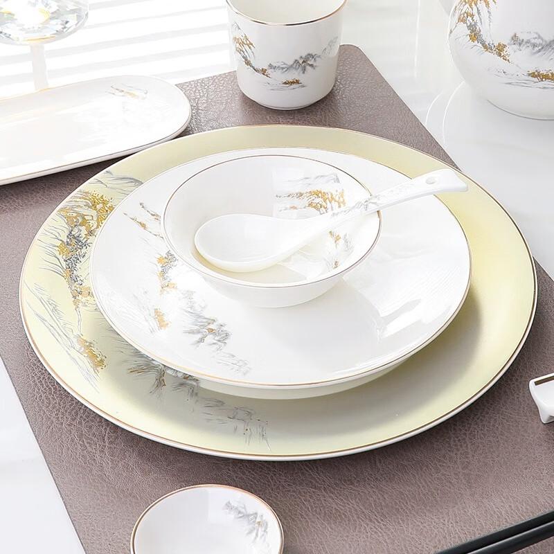 Zen-inspiriertes Keramik-Geschirrset mit Goldrand