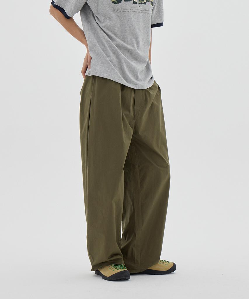 URBANAGE Balloon Fit Curved Pintuck Cotton Elastic Waist Pants_Khaki