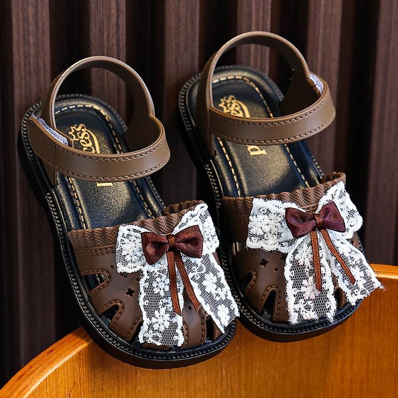 

Children s Sandals for Girls, New Summer Style, Versatile and Fashionable Princess Soft Sole Non-Slip Beach Sandals for Young Girls 21（Inner Length13.5CM кофейный