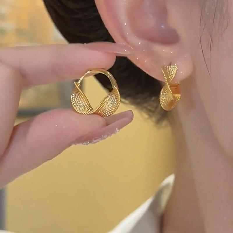 Classic Simple Geometric Round Big Hoop Earrings For Women Exaggeration Circle Bride Earrings Wedding Jewelry Accessories