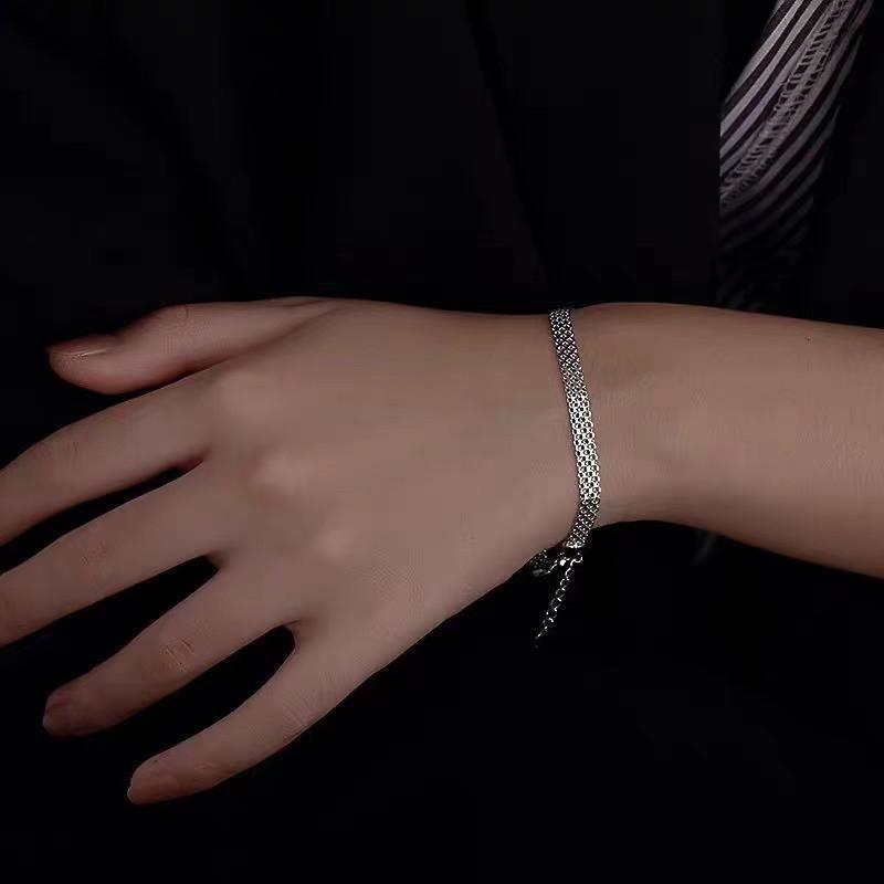 1PC hip-hop girlfriend chain is fashionable, cool and handsome, personalized and trendy, multi-layer lace woven round bead chain bracelet for women