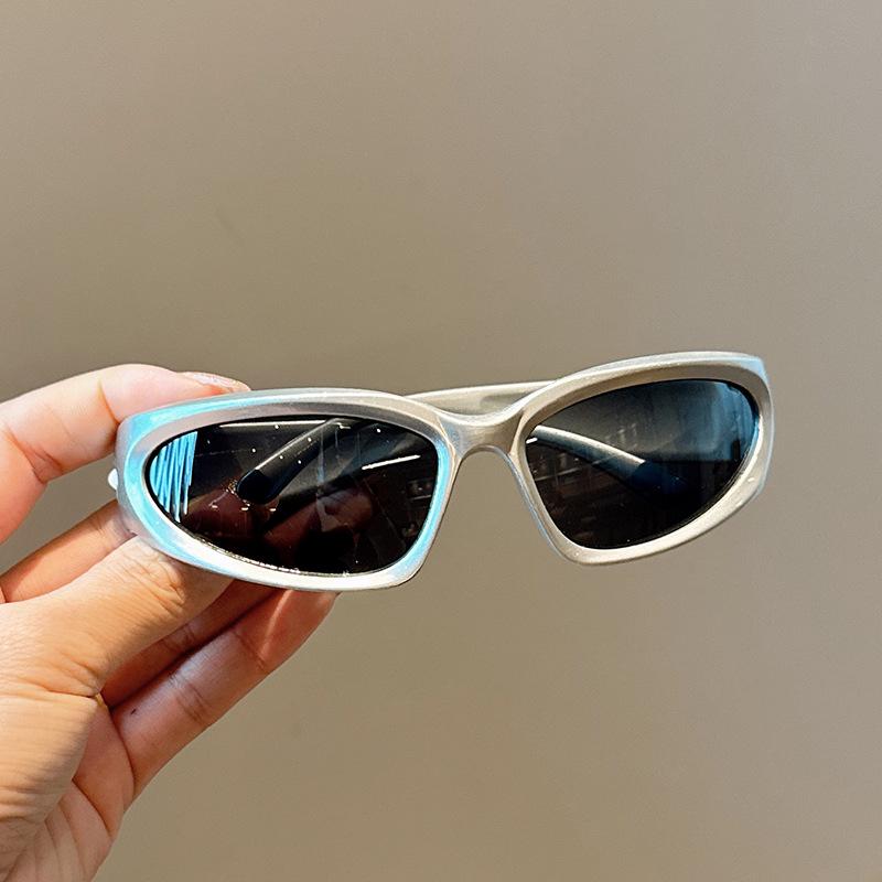 Kids' Trendy Sunglasses: Stylish Boys' & Girls' 2023 Versatile T-Stage Glasses