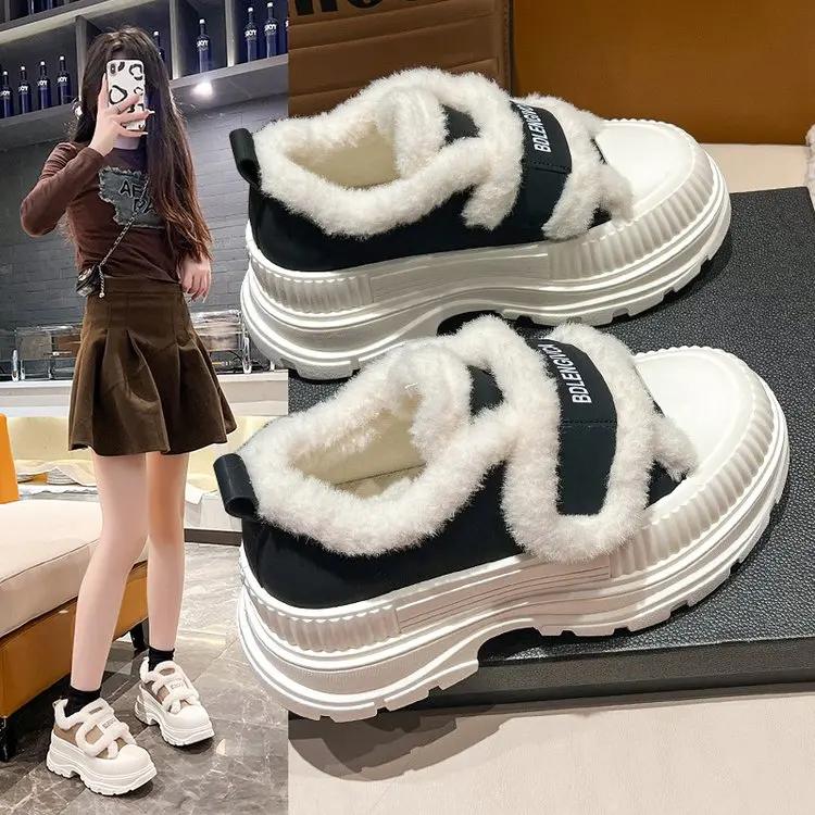 Fashion 2024 thick-soled Korean daddy shoes for women sports style new winter sports shoes show foot small light leisure shoes