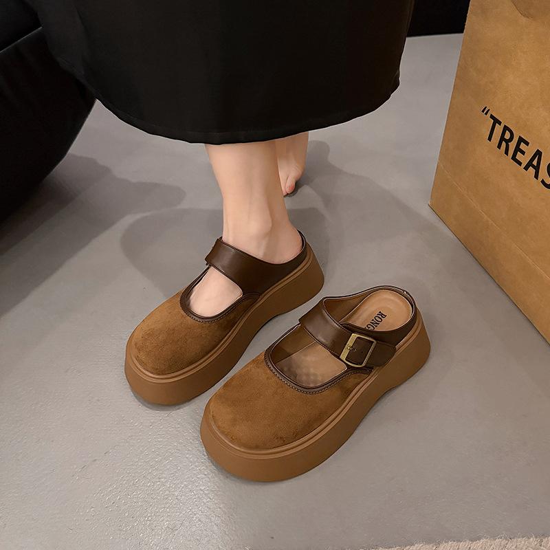 2025 Frühling neue Wildleder Retro Oberbekleidung Tasche Kopf Hausschuhe Damen dicker Boden ein Pedal kleine halbe Hausschuhe