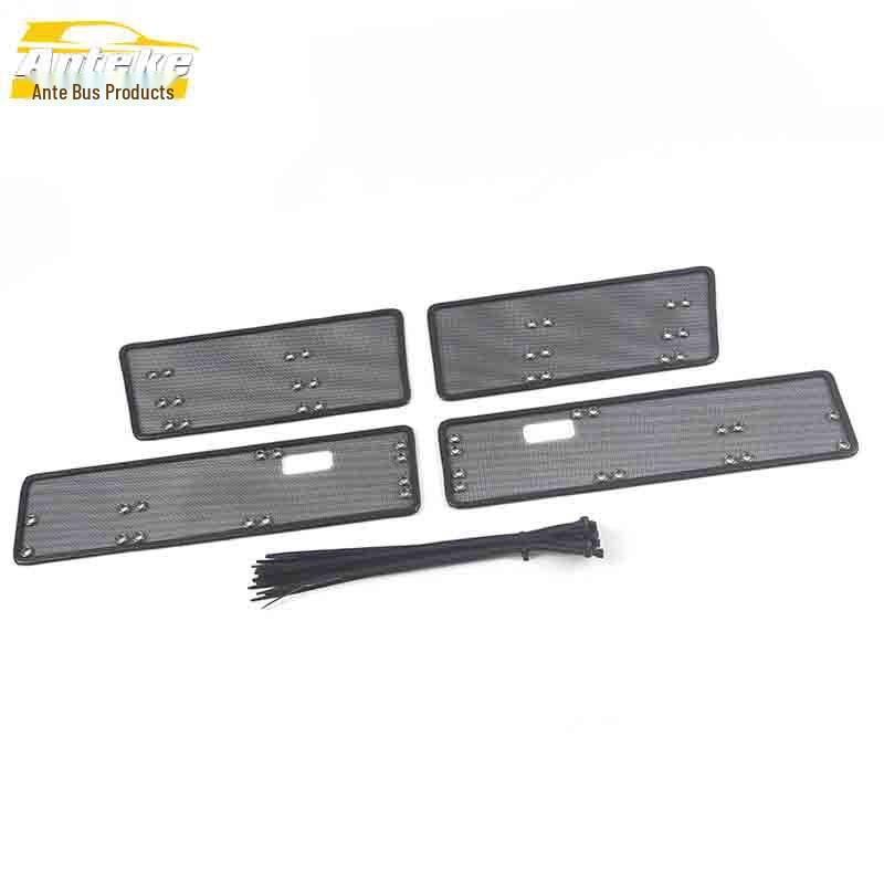 

13-18 CC Защитная панель радиатора с декоративными пайетками, защищающая от насекомых