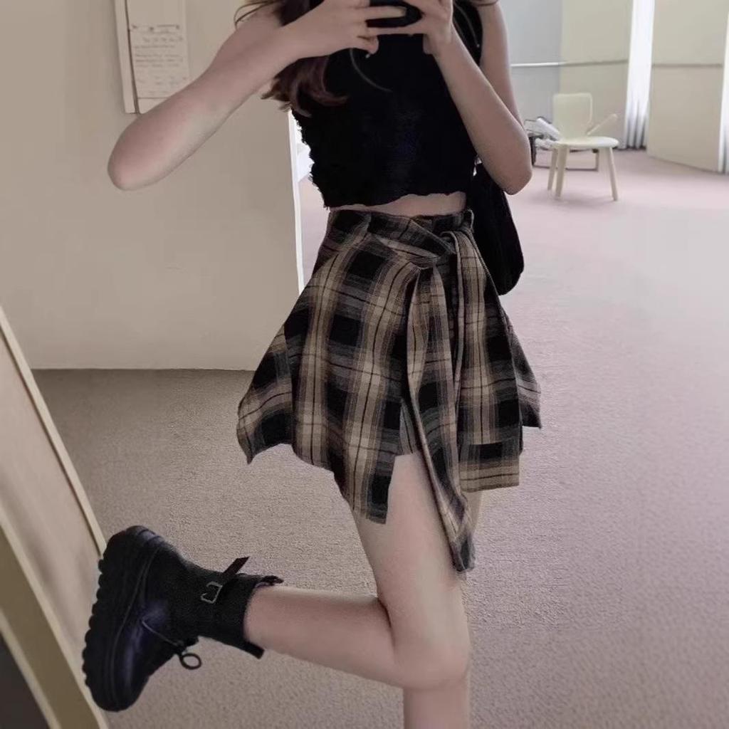 Jupe-Shorts Plissée Irrégulière Rétro à Carreaux Taille Haute 2025 pour Femmes