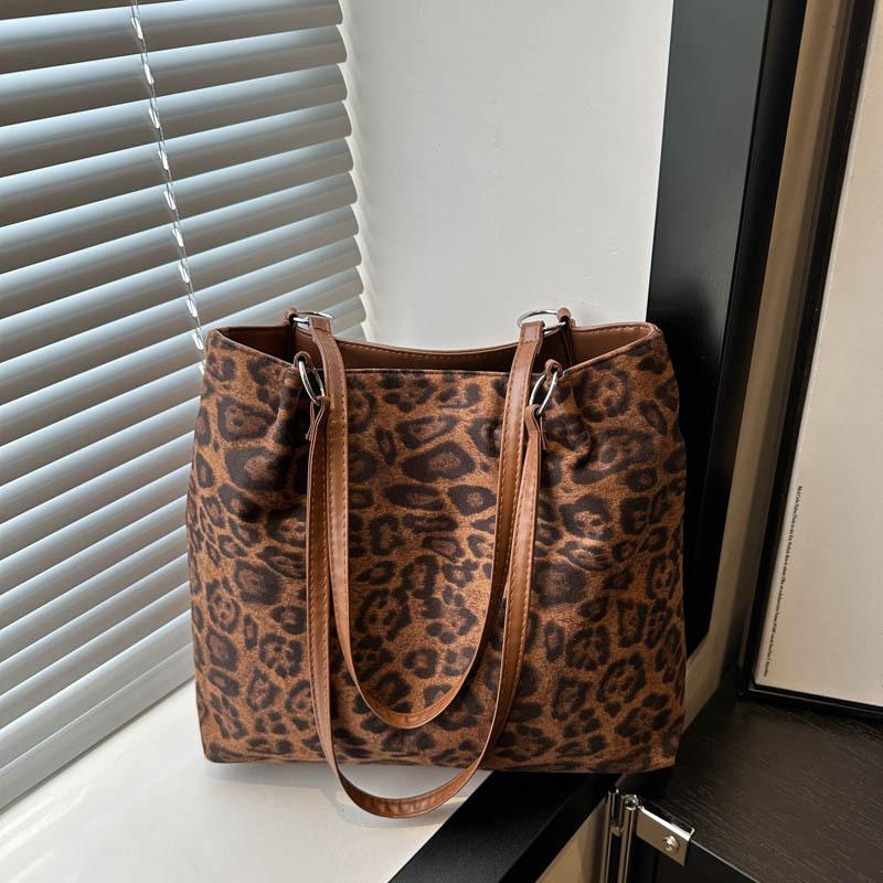High Value Suede Leopard Print Tote Bag Large Capacity Fashion Commuter Shoulder Messenger Bag