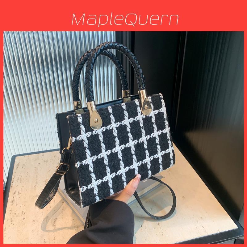 Small Square Bag For Women With Textured And Zipper Closure For Daily Use