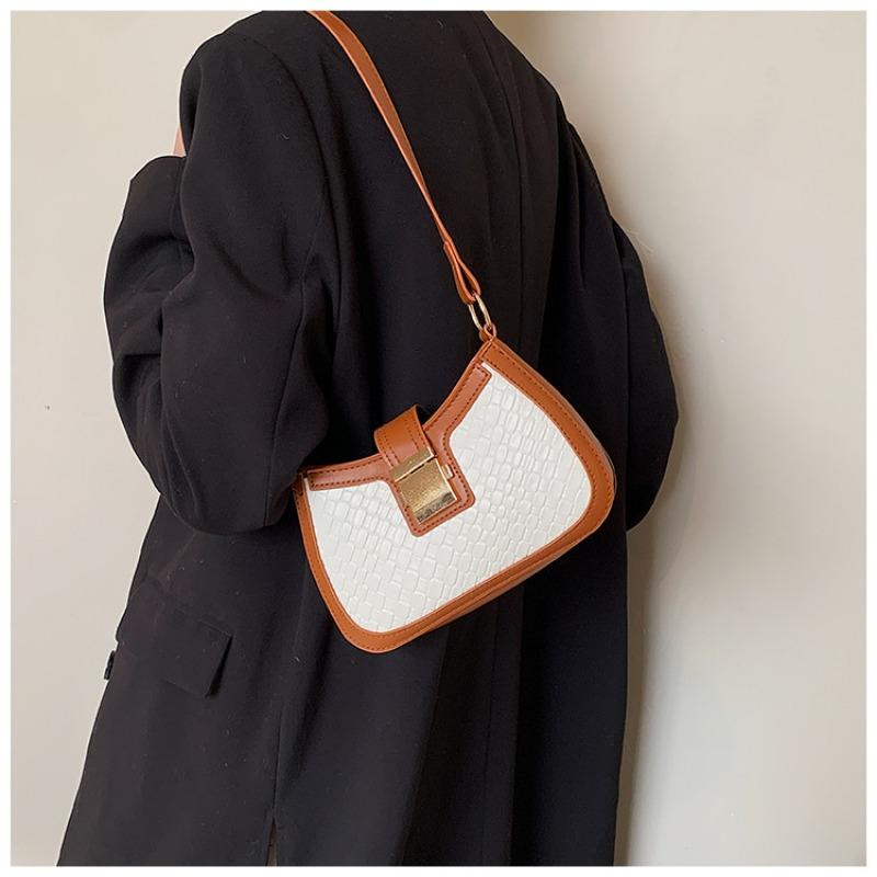Simple and Fashionable Shoulder Bag, Girls' High-end Underarm Bag, Early Spring New Commuter Texture Versatile Small Square Bag