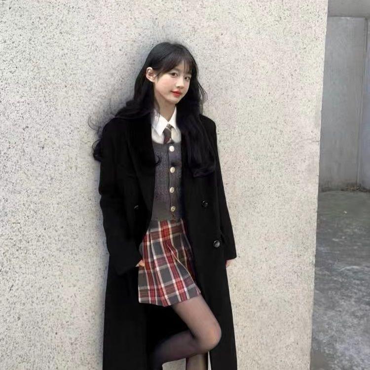 

Классическое и элегантное женское шерстяное пальто для модного зимнего образа S чёрный